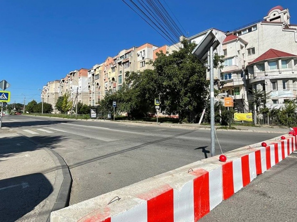 Подрядчик приступил к капремонту центральной магистрали в Симферополе, движение перекрыто